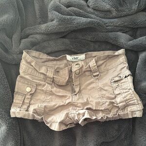 ymi khaki cargo shorts